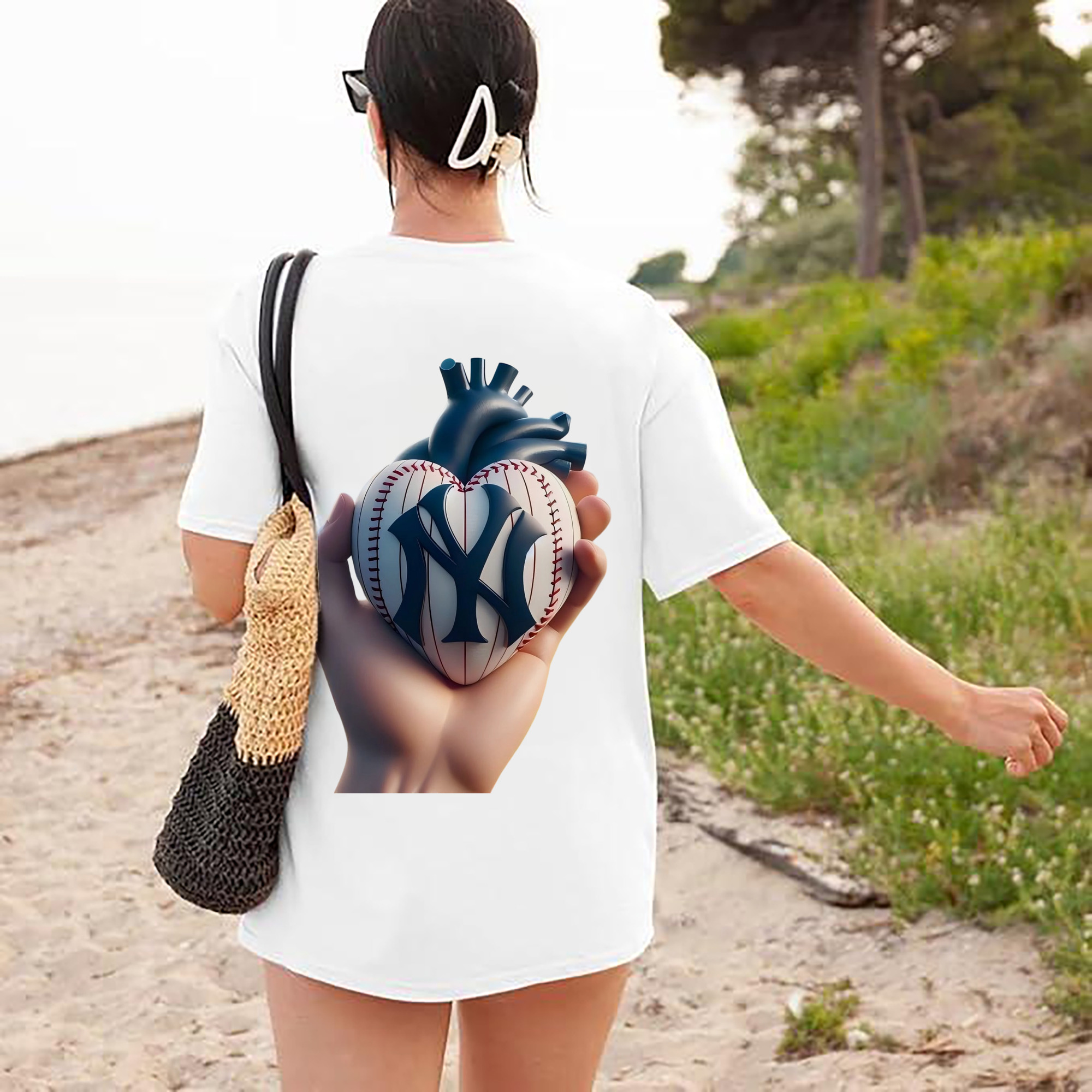 New York Yankees Heart 180g Combed Cotton T-Shirt With Back Heat Transfer Print – Soft, Lightweight, Fitted Design – Stylish Casual Wear For Sports & Everyday Use