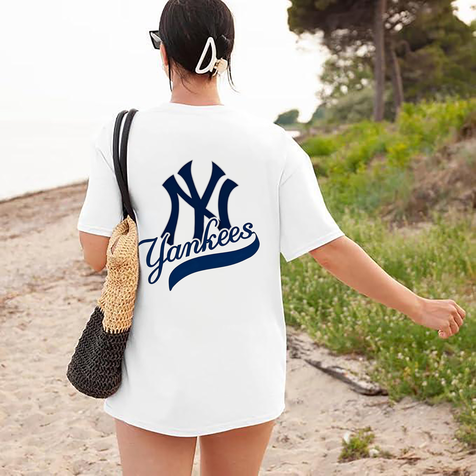 New York Yankees Logo 180g Combed Cotton T-Shirt With Back Heat Transfer Print – Soft, Lightweight, Fitted Design – Stylish Casual Wear For Sports & Everyday Use