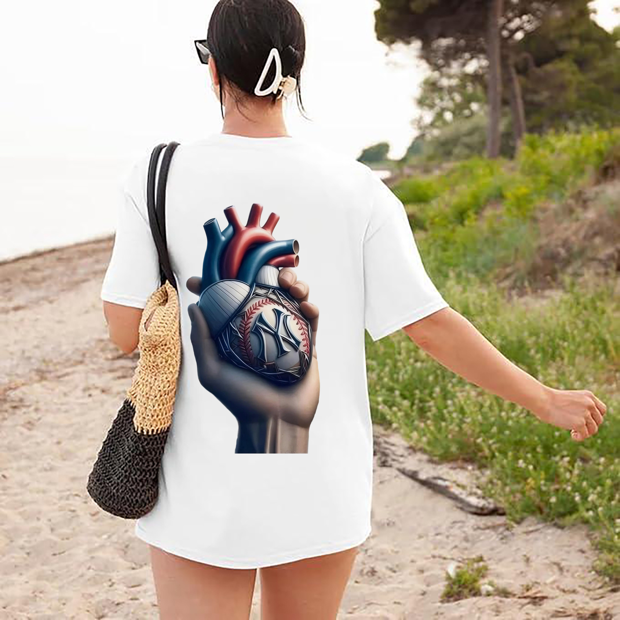 New York Yankees Heart 180g Combed Cotton T-Shirt With Back Heat Transfer Print – Soft, Lightweight, Fitted Design – Stylish Casual Wear For Sports & Everyday Use