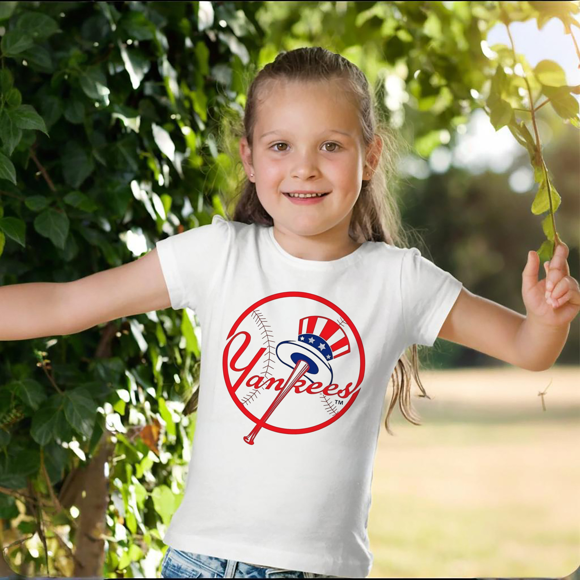 New York Yankees Logo Combed Cotton Kids T-Shirt 180g With Front Heat Transfer Print – Soft, Lightweight, Side-Seamed Design – Stylish And Comfortable Casual Wear For Everyday Activities