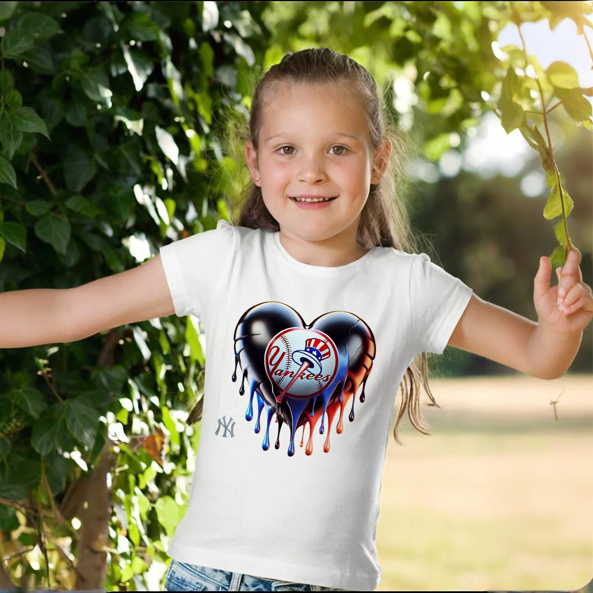 New York Yankees Heart Combed Cotton Kids T-Shirt 180g With Front Heat Transfer Print – Soft, Lightweight, Side-Seamed Design – Stylish And Comfortable Casual Wear For Everyday Activities