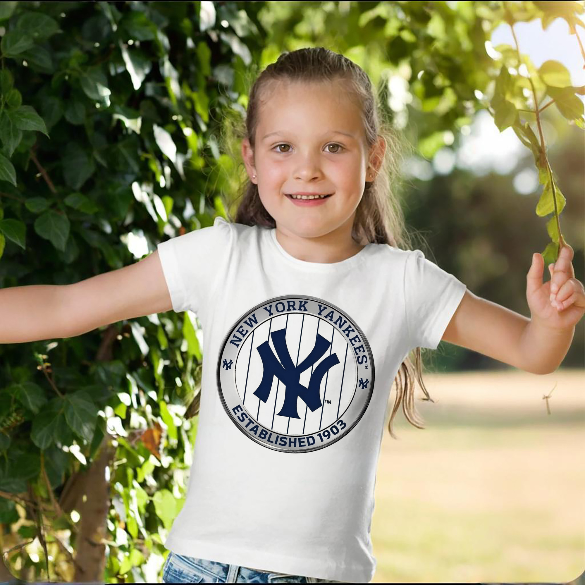 New York Yankees Established 1903 Combed Cotton Kids T-Shirt 180g With Front Heat Transfer Print – Soft, Lightweight, Side-Seamed Design – Stylish And Comfortable Casual Wear For Everyday Activities