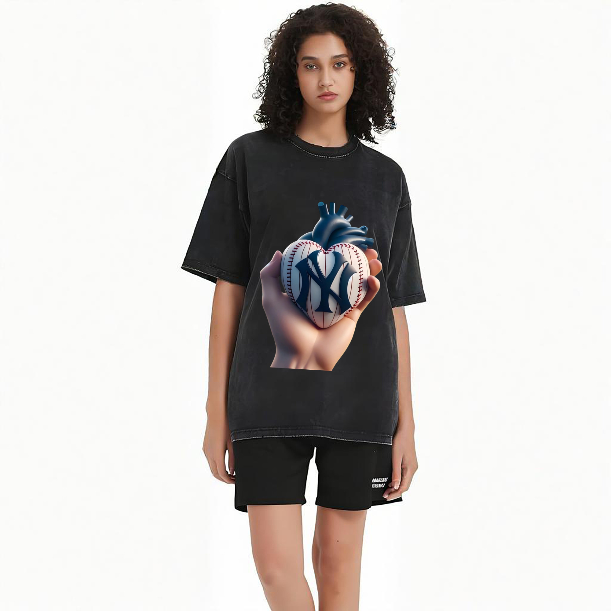 New York Yankees Heart Washed Vintage Look 230g Cotton Oversized T-Shirt With Front Heat Transfer Print – Soft, Lightweight, Stylish Fit – Comfortable Casual Wear For Sports & Everyday Use