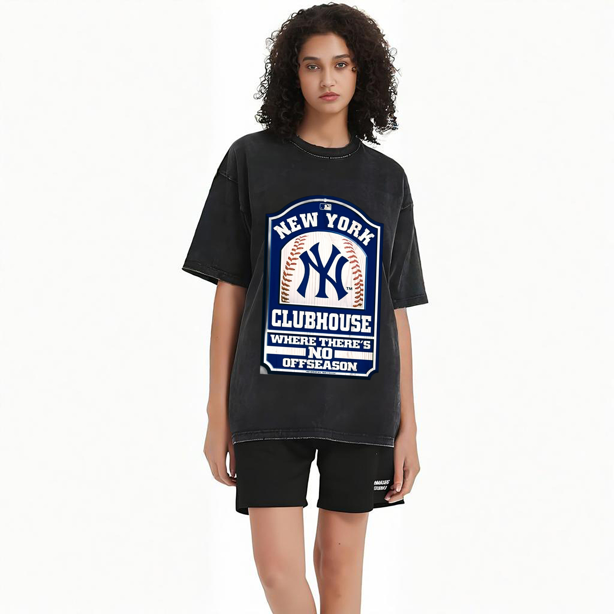 New York Yankees Club House Washed Vintage Look 230g Cotton Oversized T-Shirt With Front Heat Transfer Print – Soft, Lightweight, Stylish Fit – Comfortable Casual Wear For Sports & Everyday Use