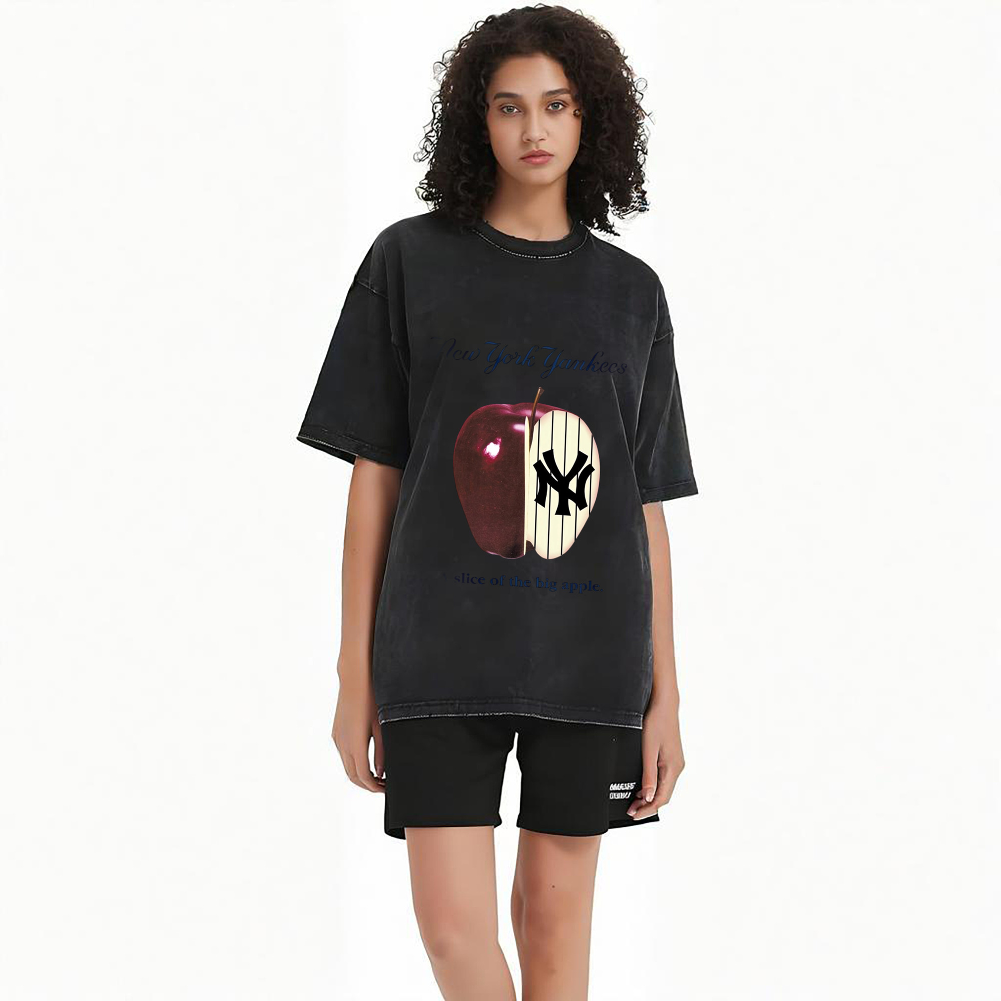 New York Yankees A Slice of The Big Apple Washed Vintage Look 230g Cotton Oversized T-Shirt With Front Heat Transfer Print – Soft, Lightweight, Stylish Fit – Comfortable Casual Wear For Sports & Everyday Use