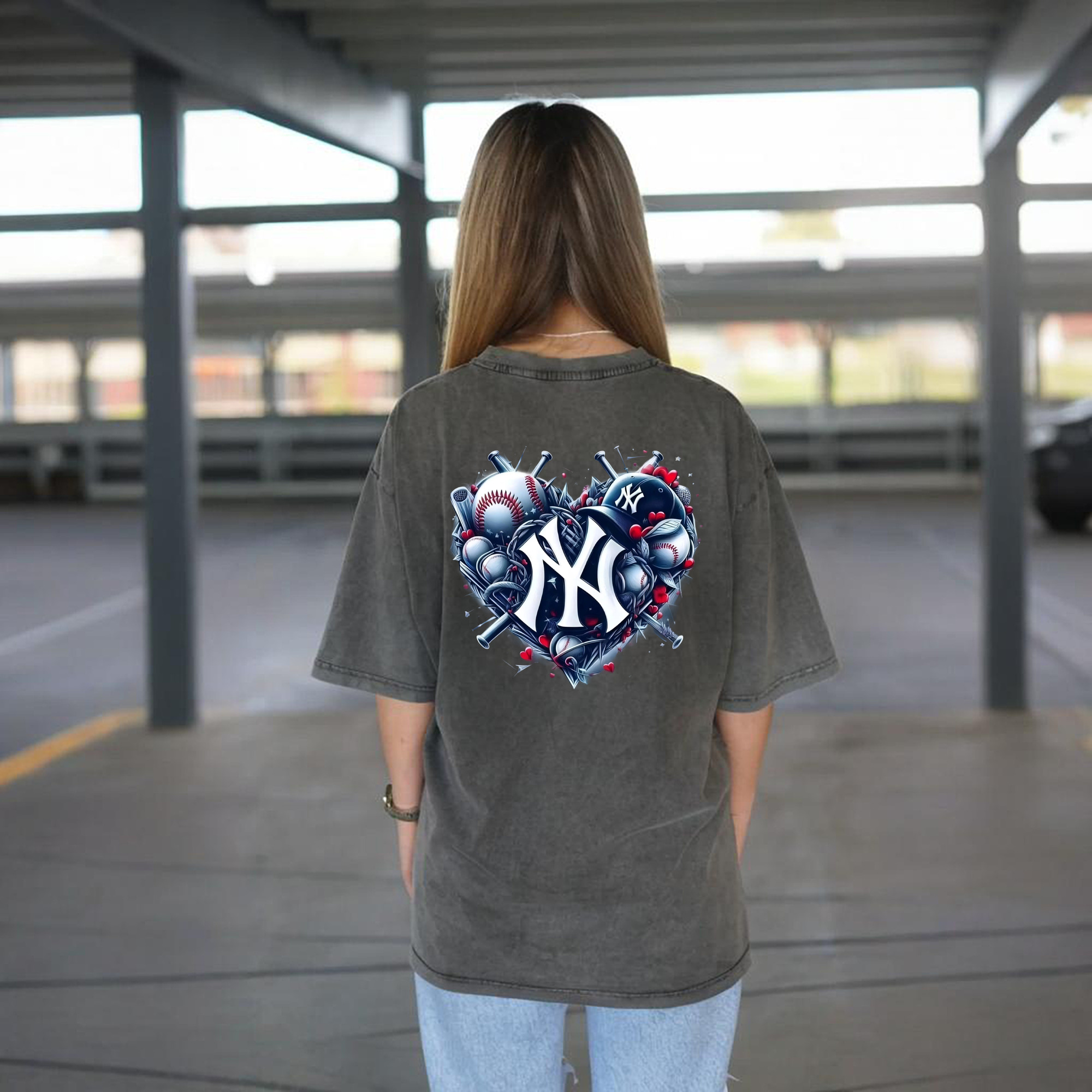 New York Yankees Heart Washed Vintage 230g Cotton Oversized T-Shirt With Back Heat Transfer Print – Soft, Lightweight & Stylish – Comfortable Casual Wear For Sports & Everyday Use