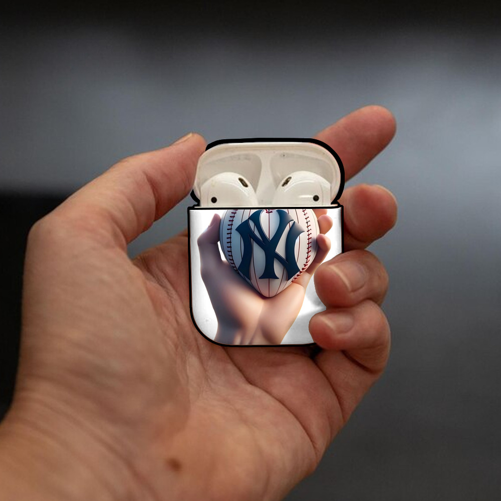 New York Yankees Heart AirPods 2 Case Hard Shell Black, Flexible PC Material, Precise Cutouts, Full Protection, Anti-Fingerprint, Washable, Includes Keychain – Durable & Slim Design