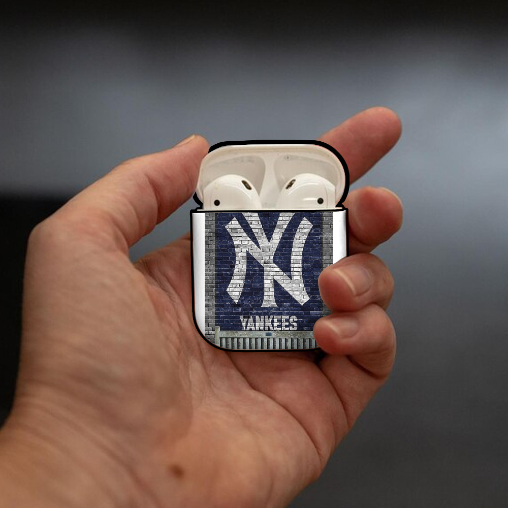 New York Yankees Wall Background AirPods 2 Case Hard Shell Black, Flexible PC Material, Precise Cutouts, Full Protection, Anti-Fingerprint, Washable, Includes Keychain – Durable & Slim Design