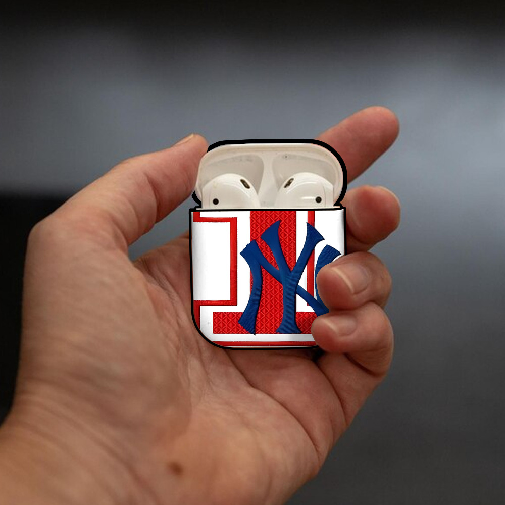 New York Yankees No.1 Fans AirPods 2 Case Hard Shell Black, Flexible PC Material, Precise Cutouts, Full Protection, Anti-Fingerprint, Washable, Includes Keychain – Durable & Slim Design