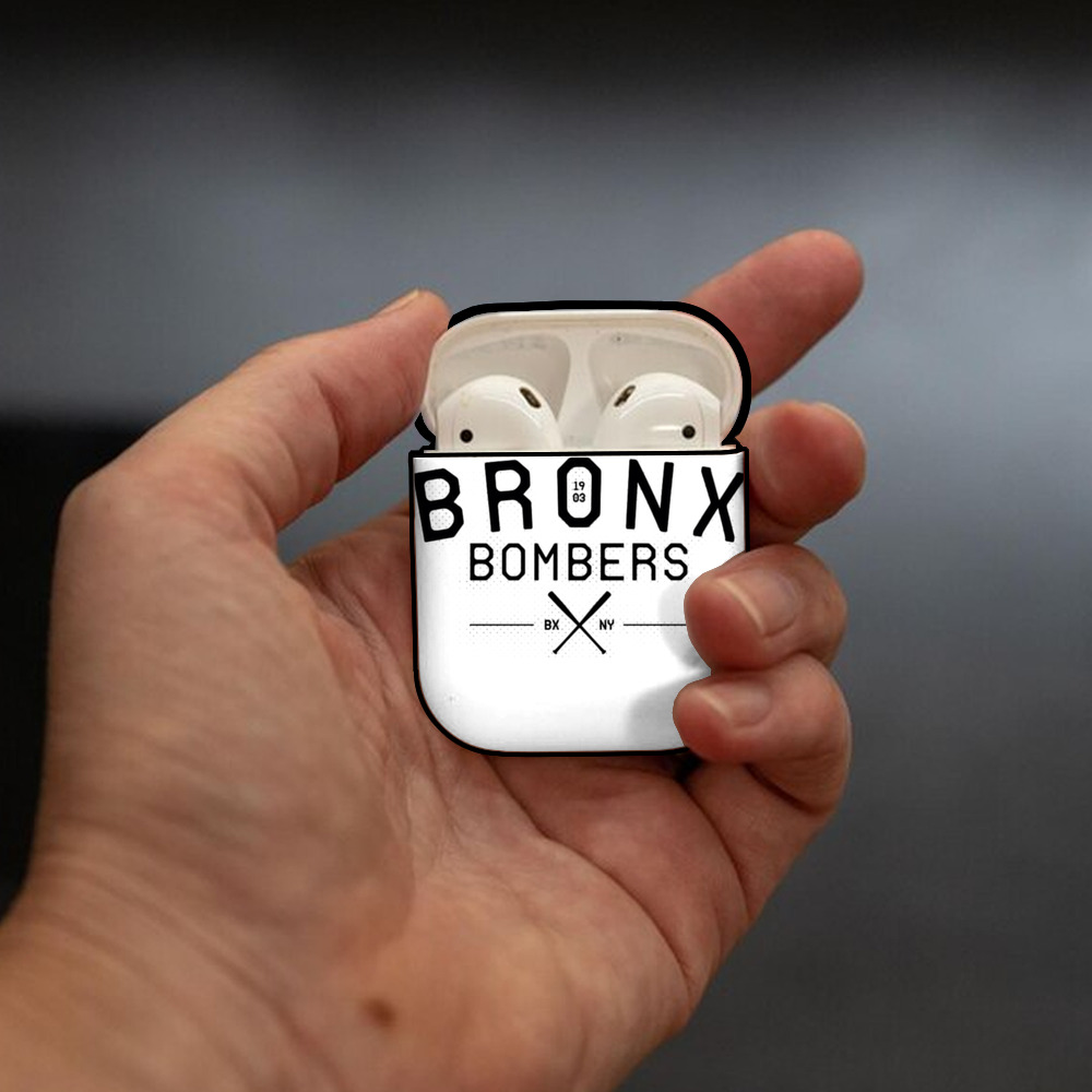 New York Yankees The Bronx Bombers 1903 AirPods 2 Case Hard Shell Black, Flexible PC Material, Precise Cutouts, Full Protection, Anti-Fingerprint, Washable, Includes Keychain – Durable & Slim Design