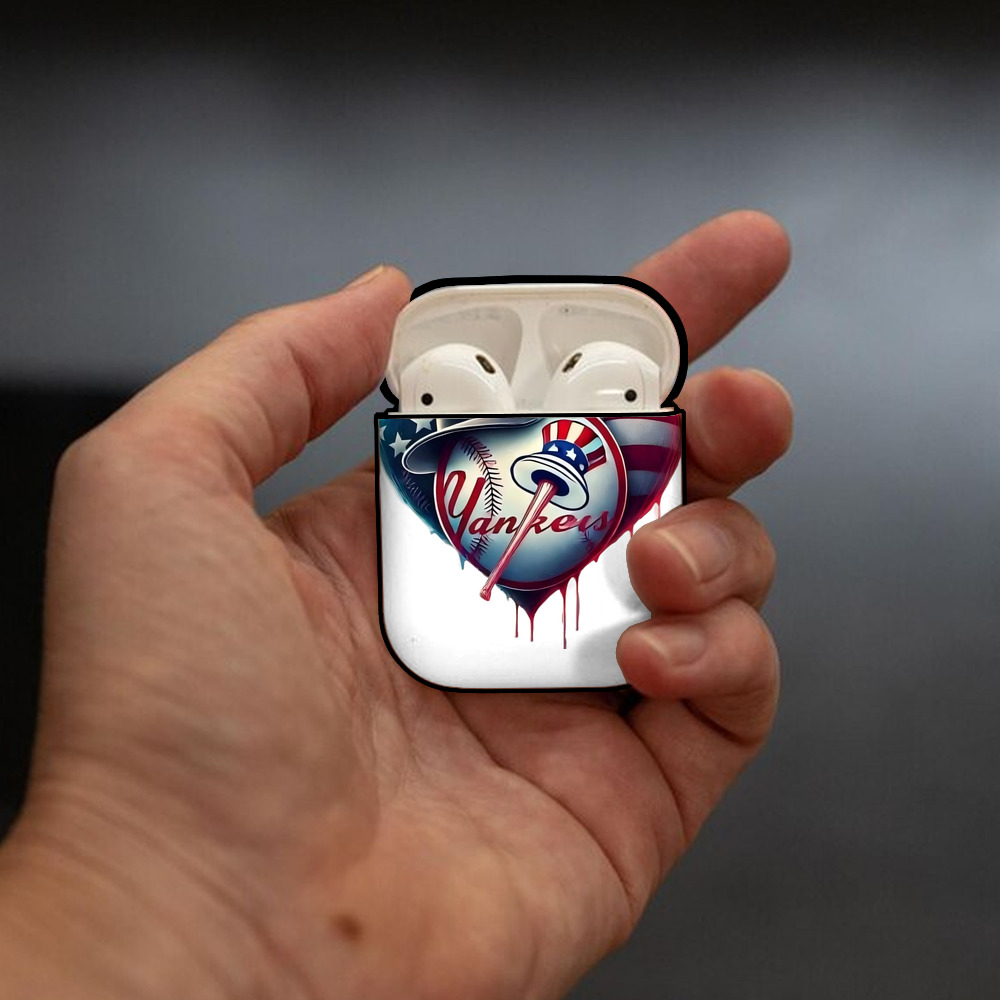 New York Yankees Heart AirPods 2 Case Hard Shell Black, Flexible PC Material, Precise Cutouts, Full Protection, Anti-Fingerprint, Washable, Includes Keychain – Durable & Slim Design
