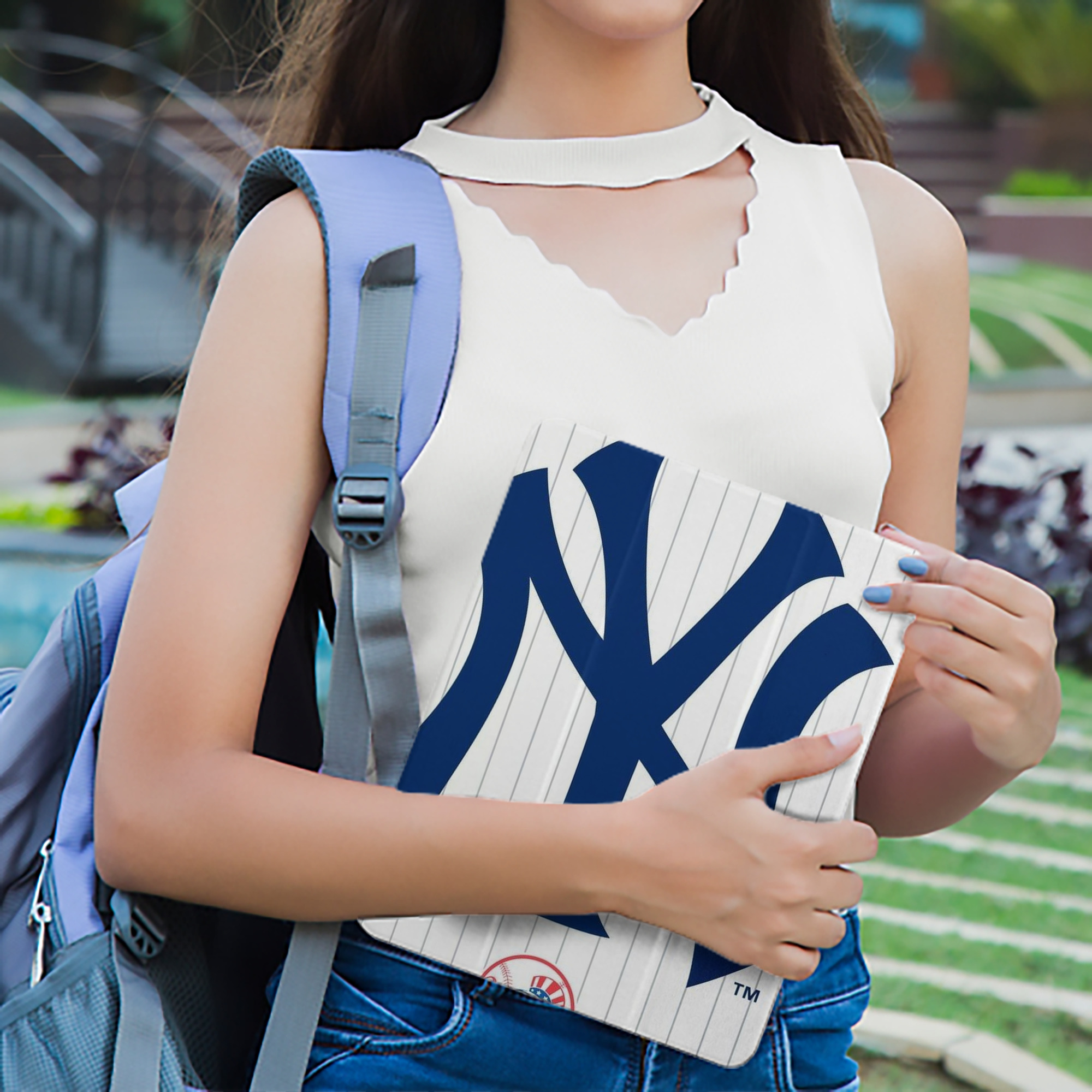 New York Yankees 130 Premium Tri-Fold PU Leather & Silicone IPad Case With Pencil Slot – Fits 9.5,10.5,10.9 – Adjustable Stand, Slim, Protective