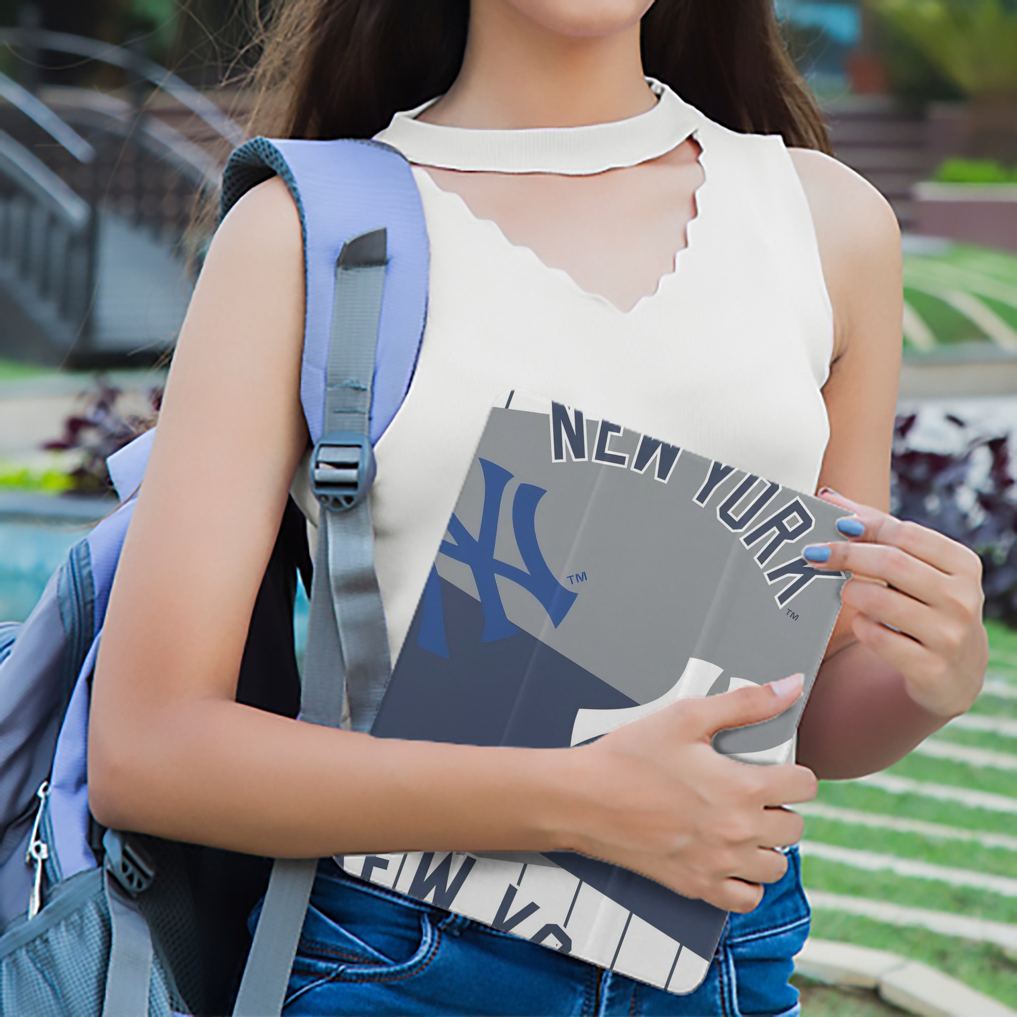 New York Yankees 133 Premium Tri-Fold PU Leather & Silicone IPad Case With Pencil Slot – Fits 9.5,10.5,10.9 – Adjustable Stand, Slim, Protective