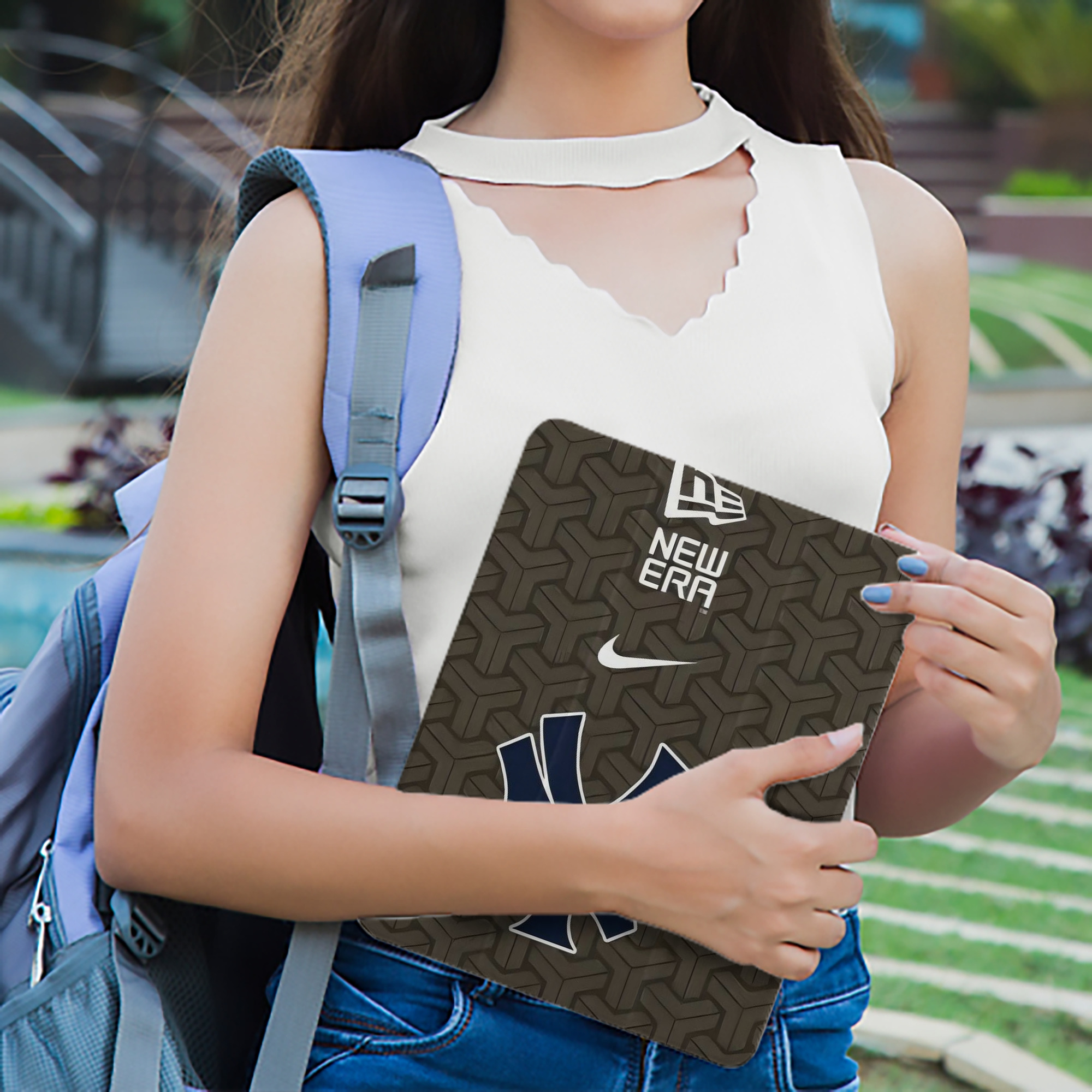 New York Yankees 318 Premium Tri-Fold PU Leather & Silicone IPad Case With Pencil Slot – Fits 9.5,10.5,10.9 – Adjustable Stand, Slim, Protective