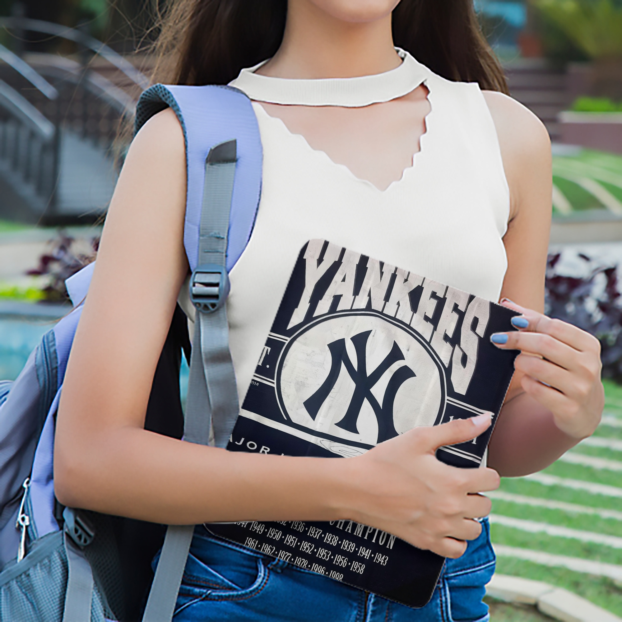 New York Yankees 211 Premium Tri-Fold PU Leather & Silicone IPad Case With Pencil Slot – Fits 9.5,10.5,10.9 – Adjustable Stand, Slim, Protective