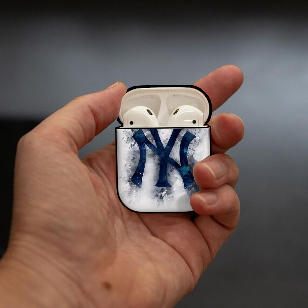 New York Yankees 170 AirPods 2 Case Hard Shell Black, Flexible PC Material, Precise Cutouts, Full Protection, Anti-Fingerprint, Washable, Includes Keychain – Durable & Slim Design