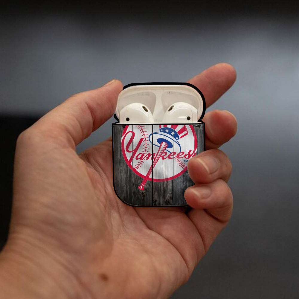 New York Yankees 189 AirPods 2 Case Hard Shell Black, Flexible PC Material, Precise Cutouts, Full Protection, Anti-Fingerprint, Washable, Includes Keychain – Durable & Slim Design