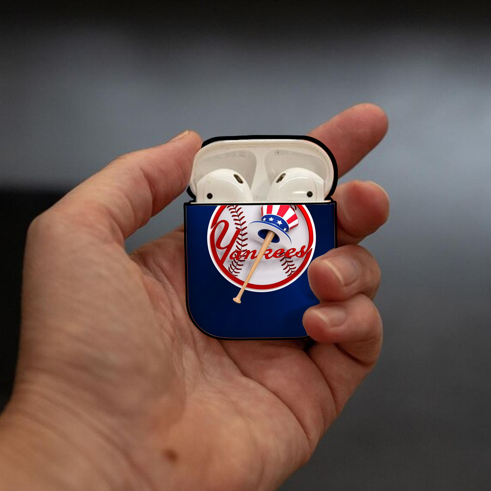 New York Yankees 200 AirPods 2 Case Hard Shell Black, Flexible PC Material, Precise Cutouts, Full Protection, Anti-Fingerprint, Washable, Includes Keychain – Durable & Slim Design