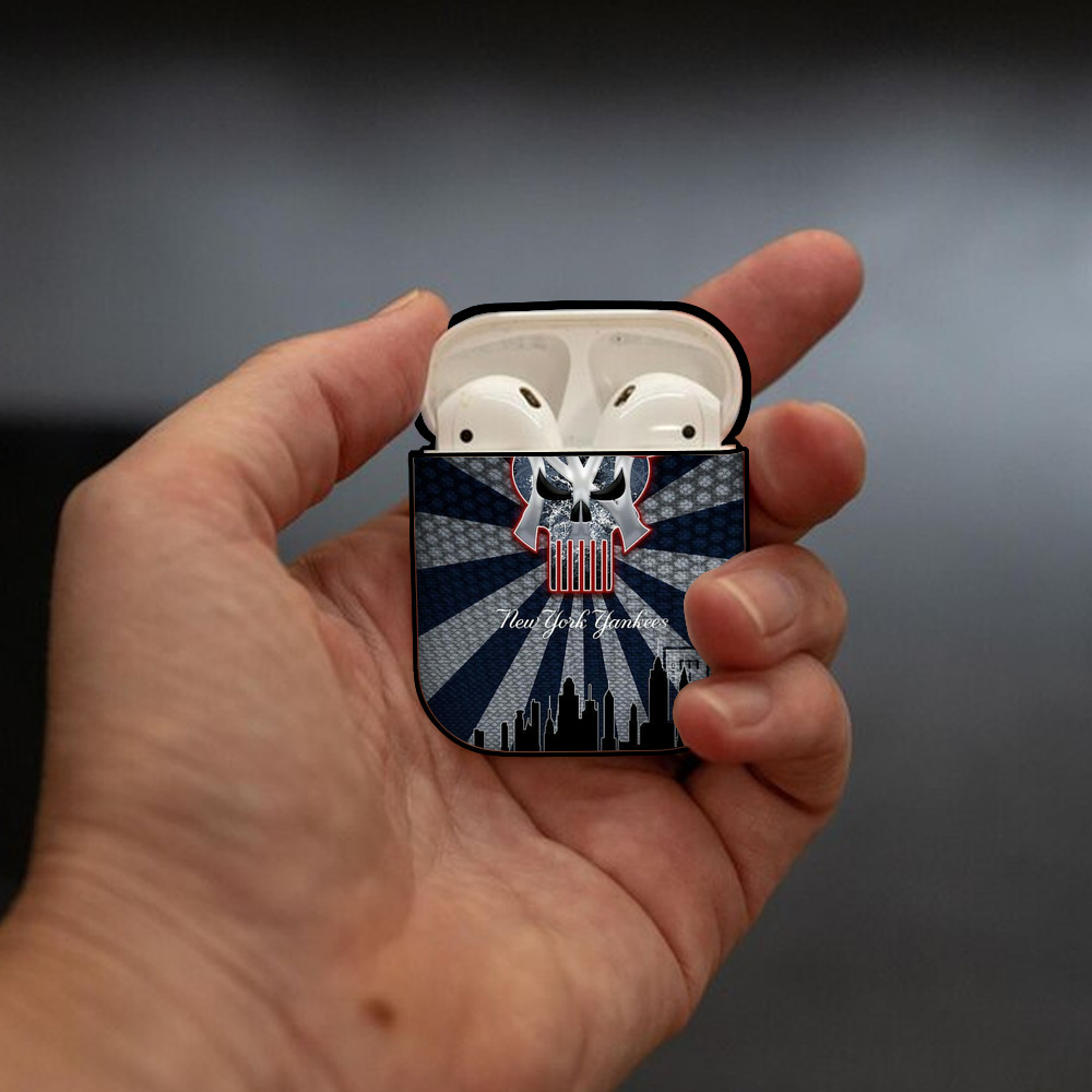 New York Yankees 340 AirPods 2 Case Hard Shell Black, Flexible PC Material, Precise Cutouts, Full Protection, Anti-Fingerprint, Washable, Includes Keychain – Durable & Slim Design