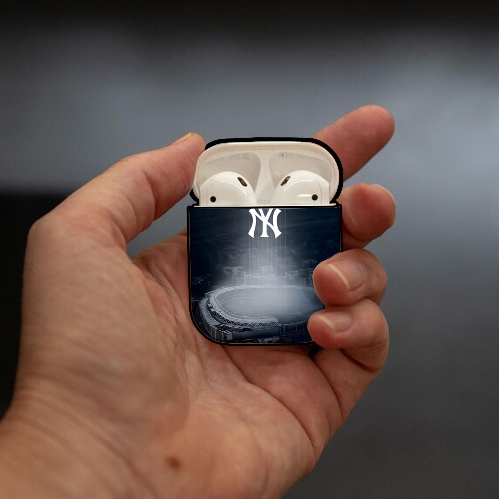 New York Yankees 225 AirPods 2 Case Hard Shell Black, Flexible PC Material, Precise Cutouts, Full Protection, Anti-Fingerprint, Washable, Includes Keychain – Durable & Slim Design