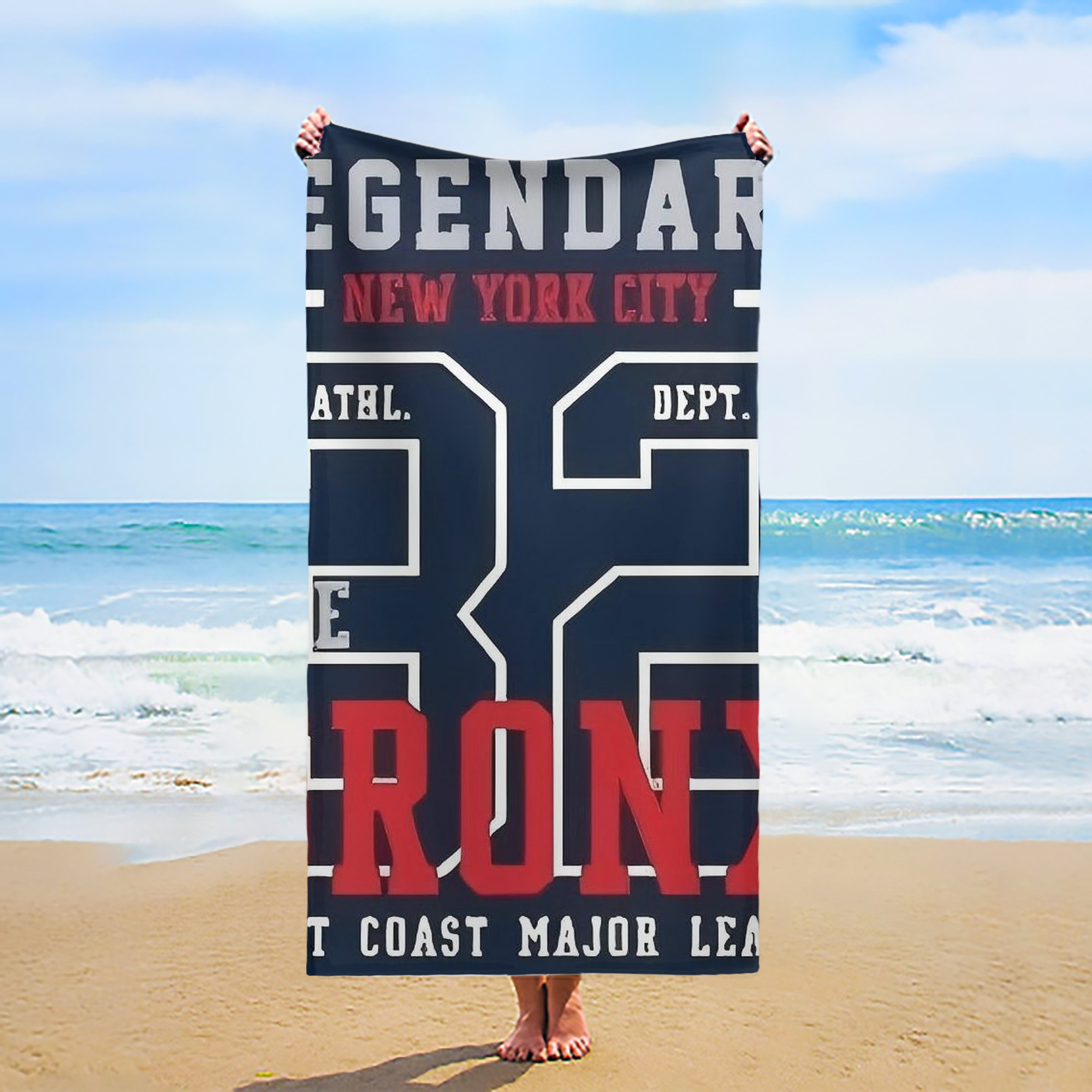 New York Yankees 132 Premium Microfiber Beach Towel – Soft, Large Size, Multi-Purpose For Beach, Picnic & Kids, Lightweight & Portable With Carry Bag, Easy Care