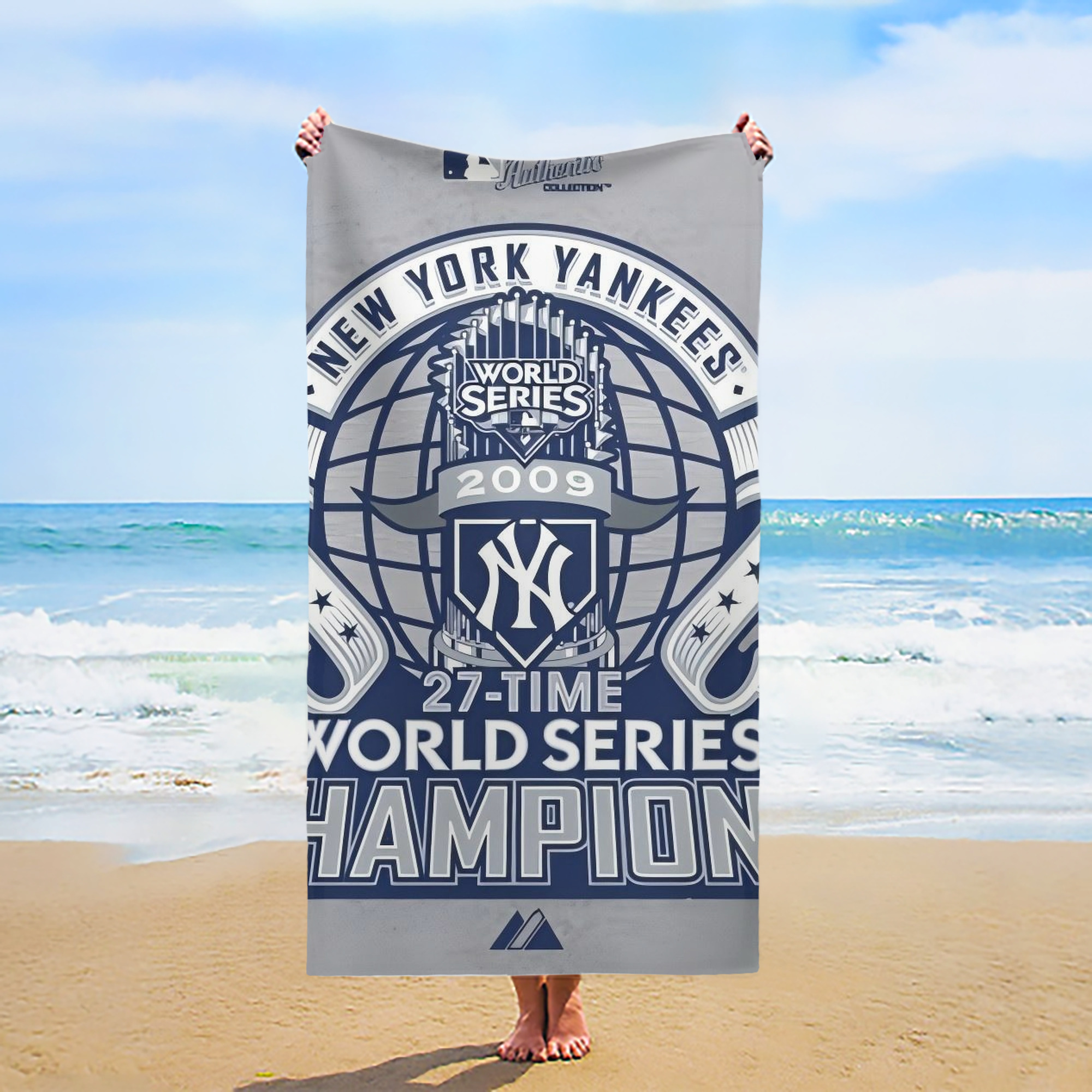 New York Yankees 207 Premium Microfiber Beach Towel – Soft, Large Size, Multi-Purpose For Beach, Picnic & Kids, Lightweight & Portable With Carry Bag, Easy Care