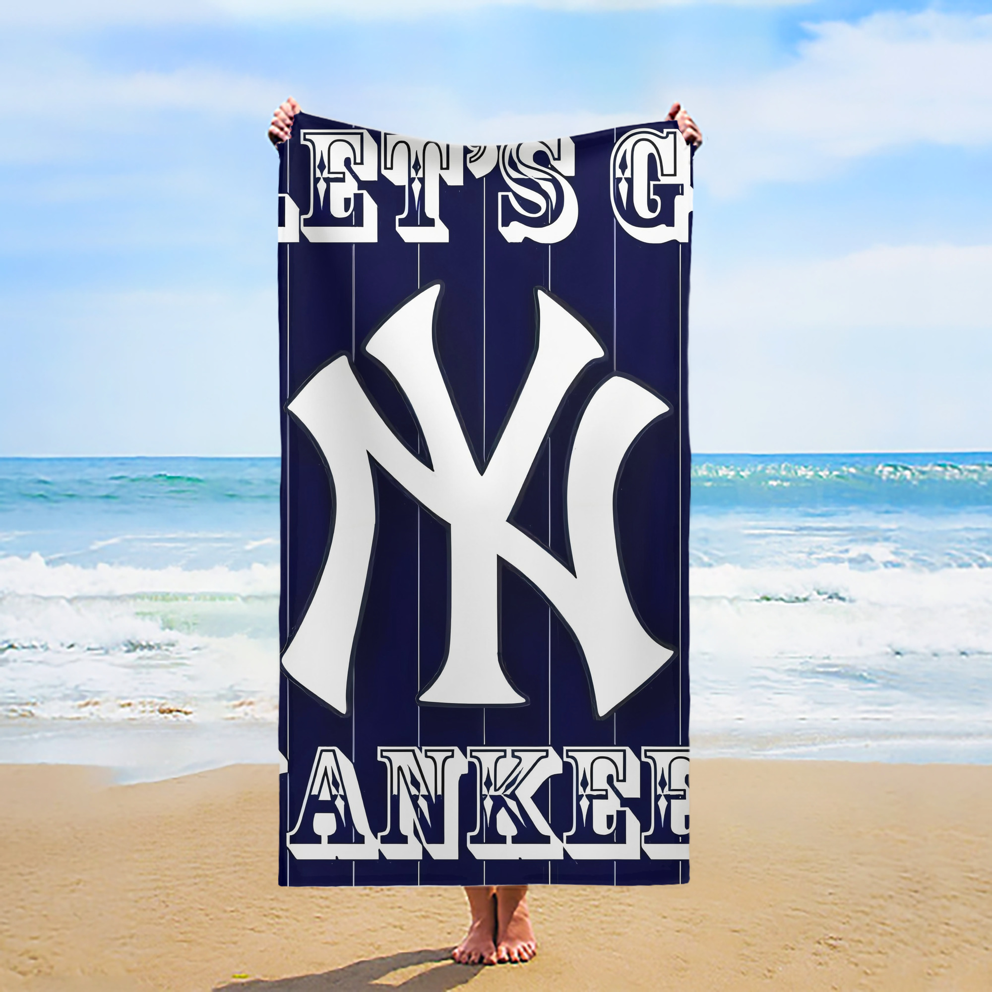 New York Yankees 237 Premium Microfiber Beach Towel – Soft, Large Size, Multi-Purpose For Beach, Picnic & Kids, Lightweight & Portable With Carry Bag, Easy Care