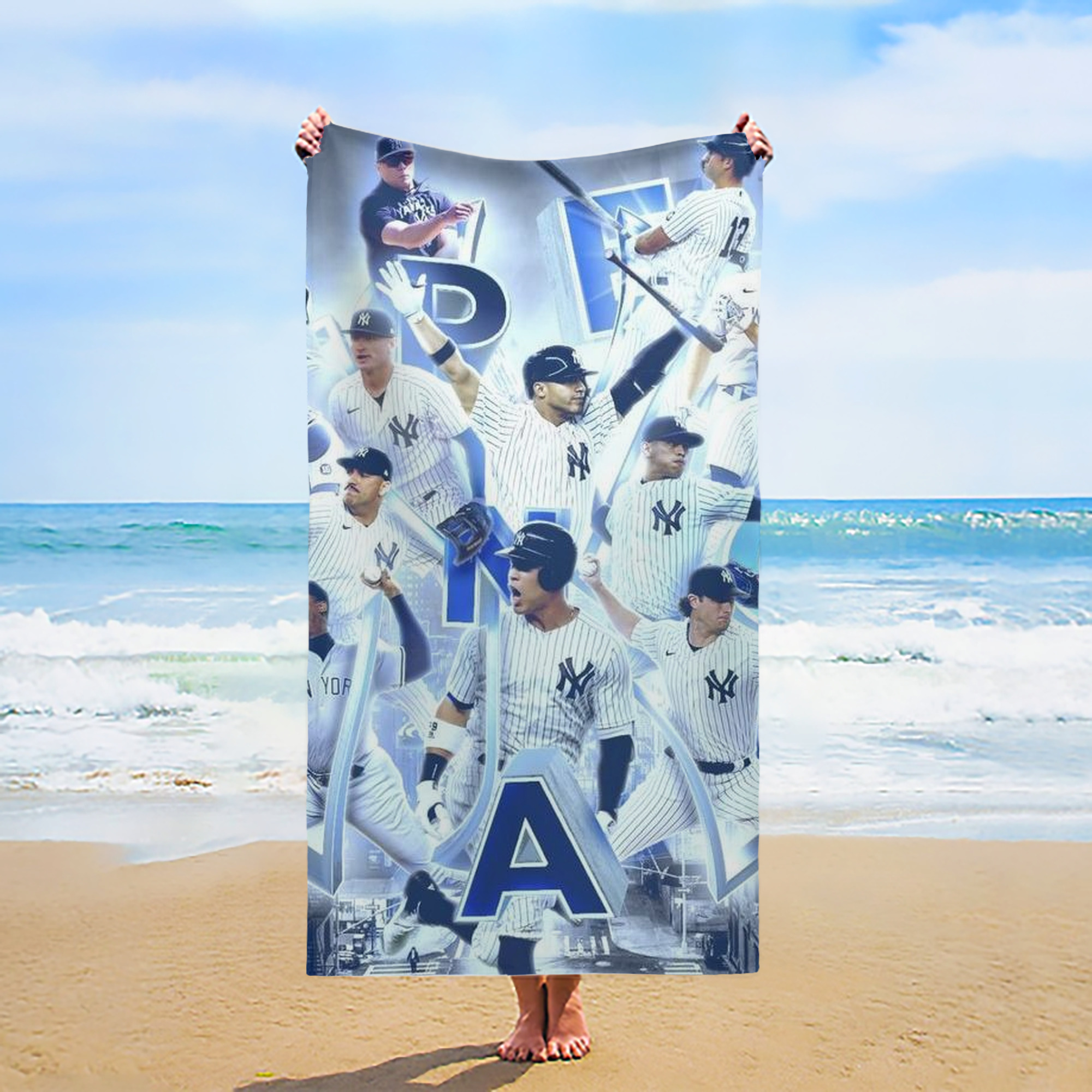 New York Yankees 236 Premium Microfiber Beach Towel – Soft, Large Size, Multi-Purpose For Beach, Picnic & Kids, Lightweight & Portable With Carry Bag, Easy Care