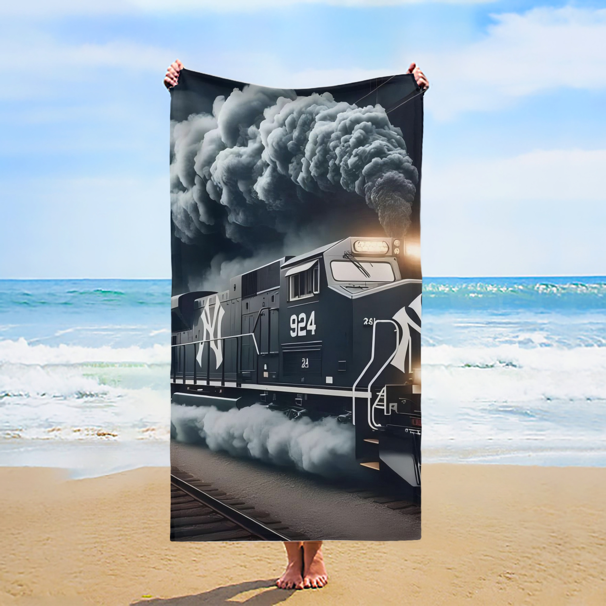 New York Yankees 257 Premium Microfiber Beach Towel – Soft, Large Size, Multi-Purpose For Beach, Picnic & Kids, Lightweight & Portable With Carry Bag, Easy Care