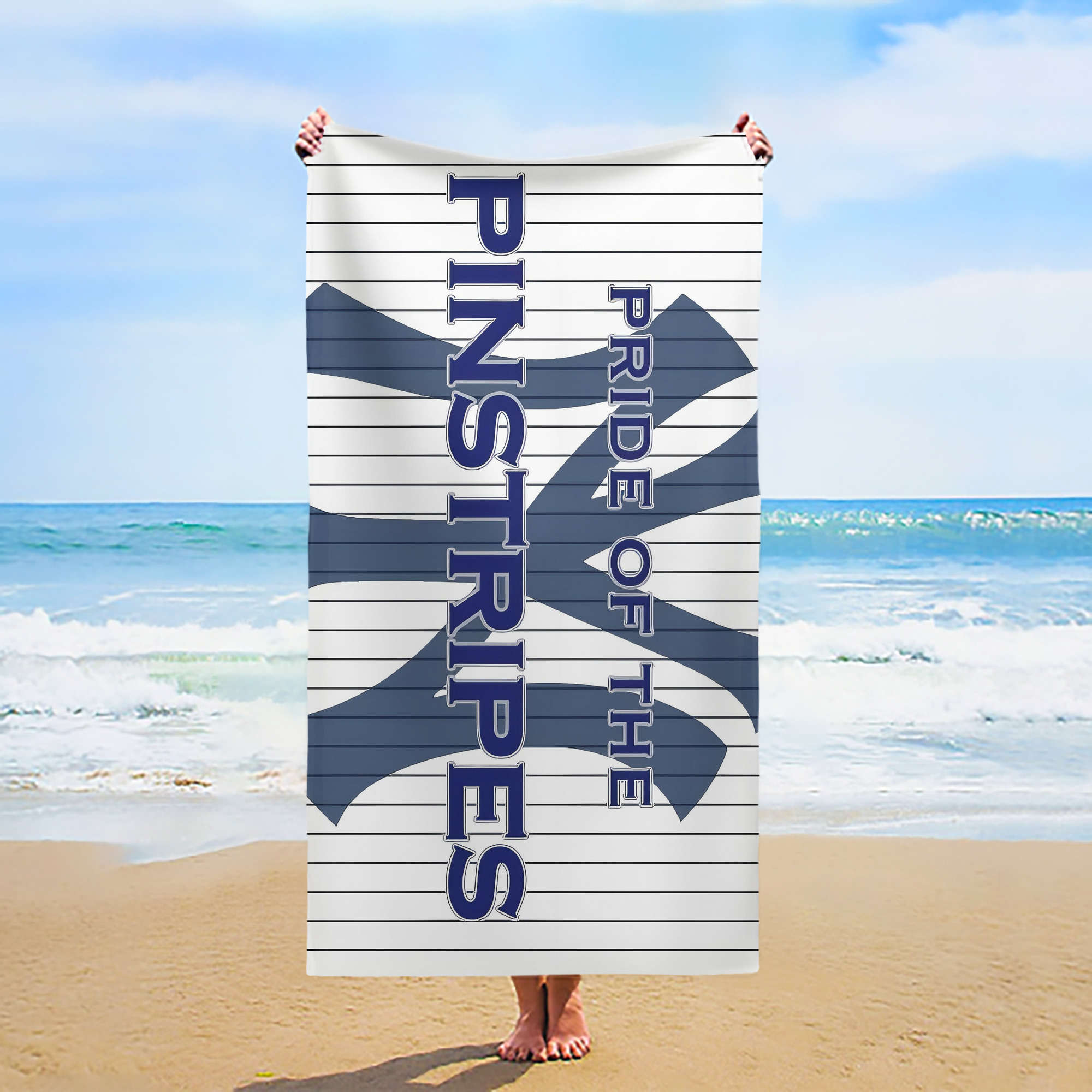 New York Yankees 267 Premium Microfiber Beach Towel – Soft, Large Size, Multi-Purpose For Beach, Picnic & Kids, Lightweight & Portable With Carry Bag, Easy Care