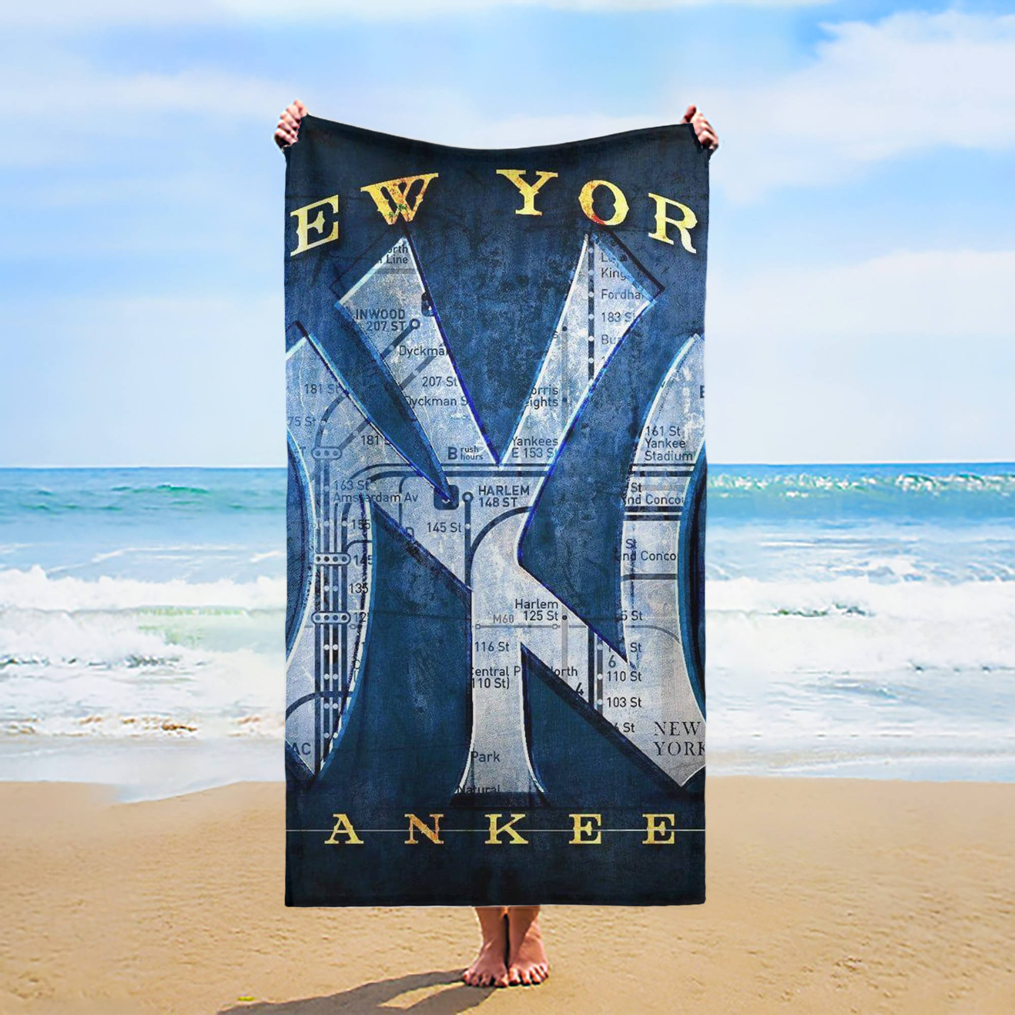 New York Yankees 307 Premium Microfiber Beach Towel – Soft, Large Size, Multi-Purpose For Beach, Picnic & Kids, Lightweight & Portable With Carry Bag, Easy Care