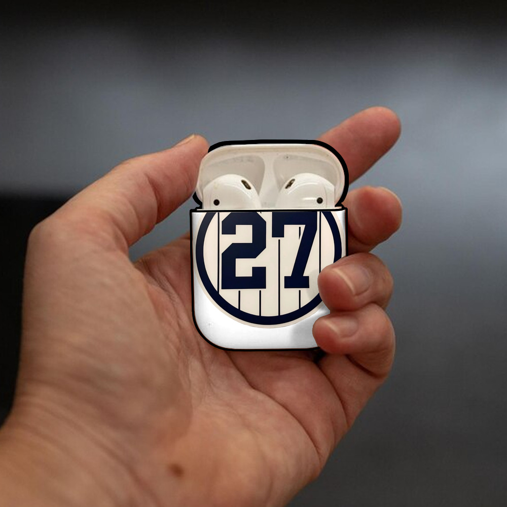 Giancarlo Stanton 2 AirPods 2 Case Hard Shell Black, Flexible PC Material, Precise Cutouts, Full Protection, Anti-Fingerprint, Washable, Includes Keychain – Durable & Slim Design