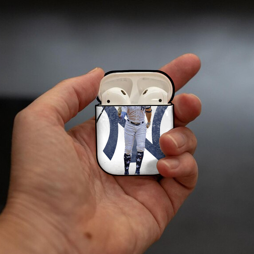 Giancarlo Stanton 15 AirPods 2 Case Hard Shell Black, Flexible PC Material, Precise Cutouts, Full Protection, Anti-Fingerprint, Washable, Includes Keychain – Durable & Slim Design