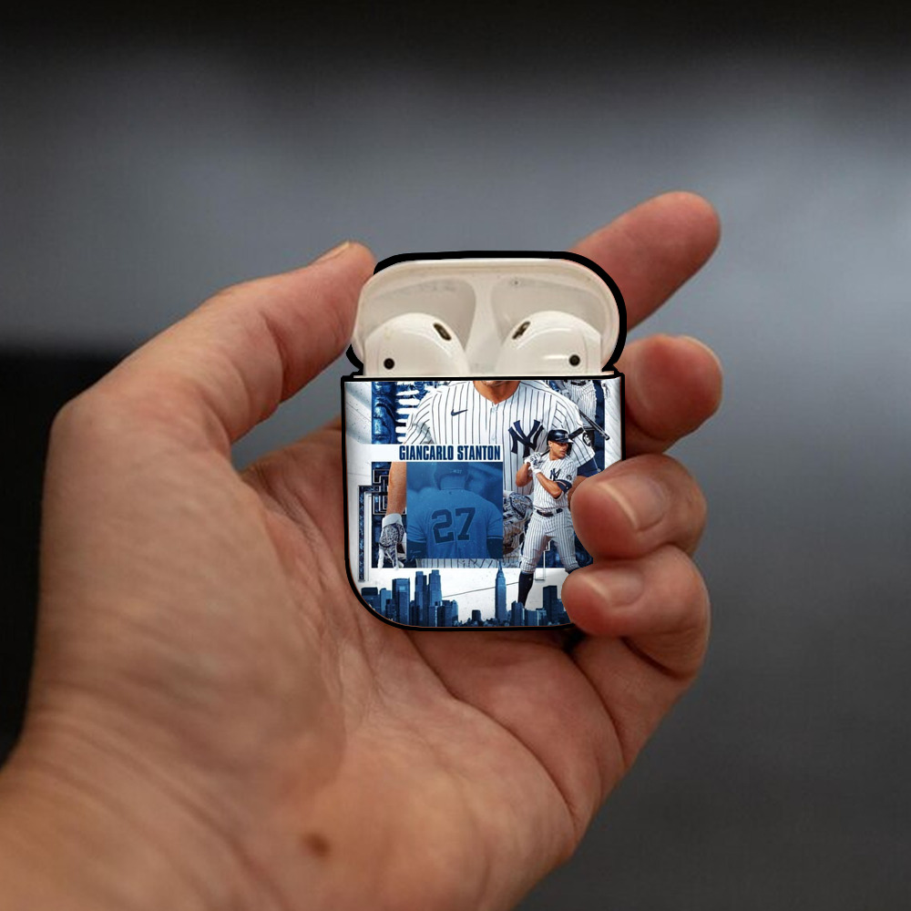 Giancarlo Stanton 17 AirPods 2 Case Hard Shell Black, Flexible PC Material, Precise Cutouts, Full Protection, Anti-Fingerprint, Washable, Includes Keychain – Durable & Slim Design