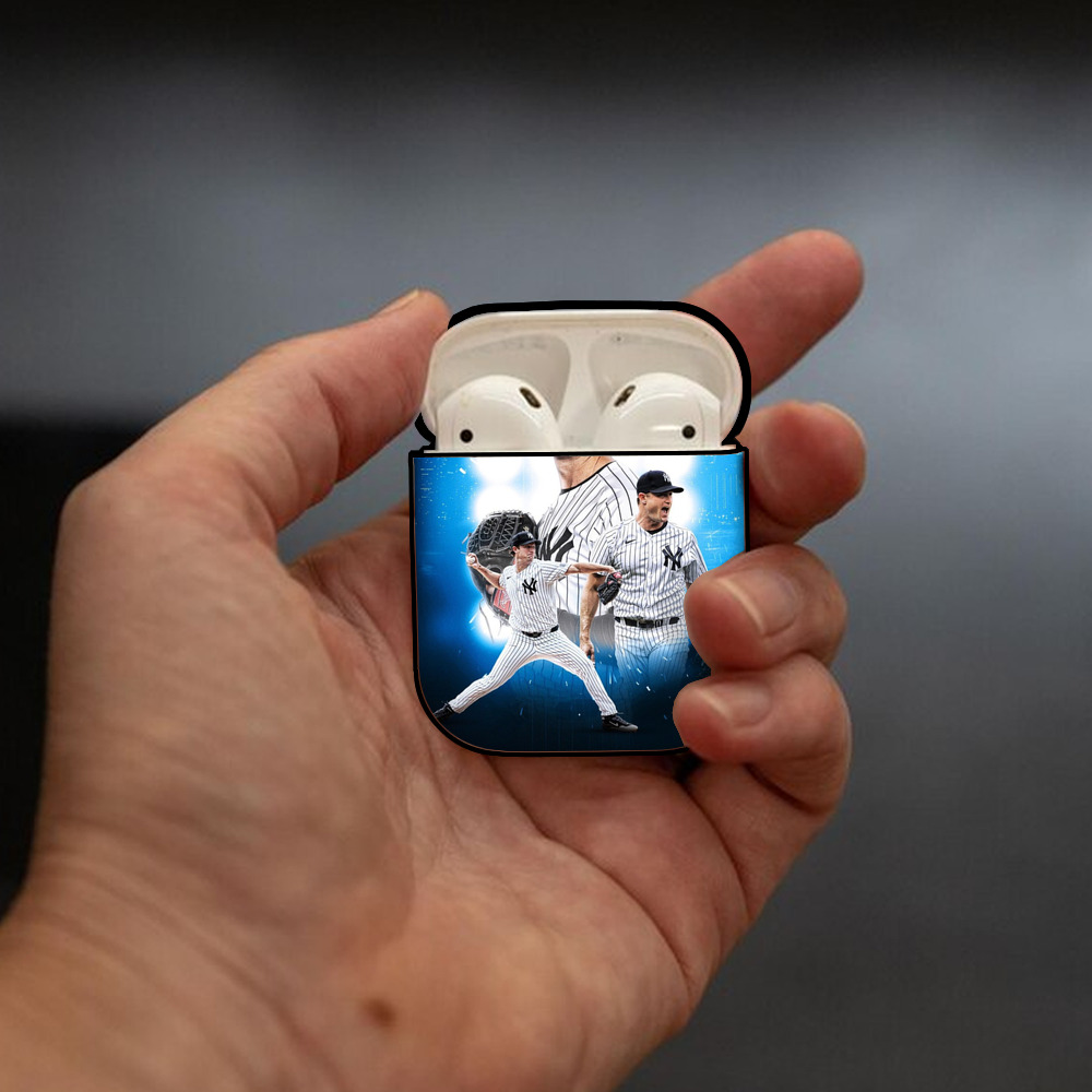 Gerrit Cole 7 AirPods 2 Case Hard Shell Black, Flexible PC Material, Precise Cutouts, Full Protection, Anti-Fingerprint, Washable, Includes Keychain – Durable & Slim Design