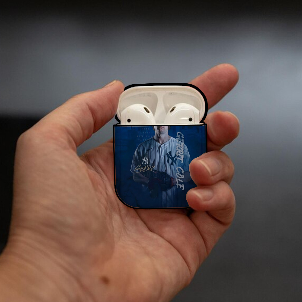 Gerrit Cole 19 AirPods 2 Case Hard Shell Black, Flexible PC Material, Precise Cutouts, Full Protection, Anti-Fingerprint, Washable, Includes Keychain – Durable & Slim Design