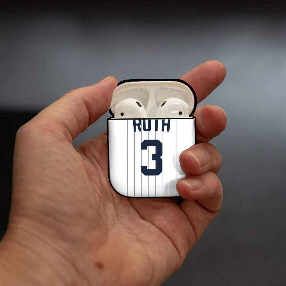  AirPods 2 Case Hard Shell Black, Flexible PC Material, Precise Cutouts, Full Protection, Anti-Fingerprint, Washable, Includes Keychain – Durable & Slim Design